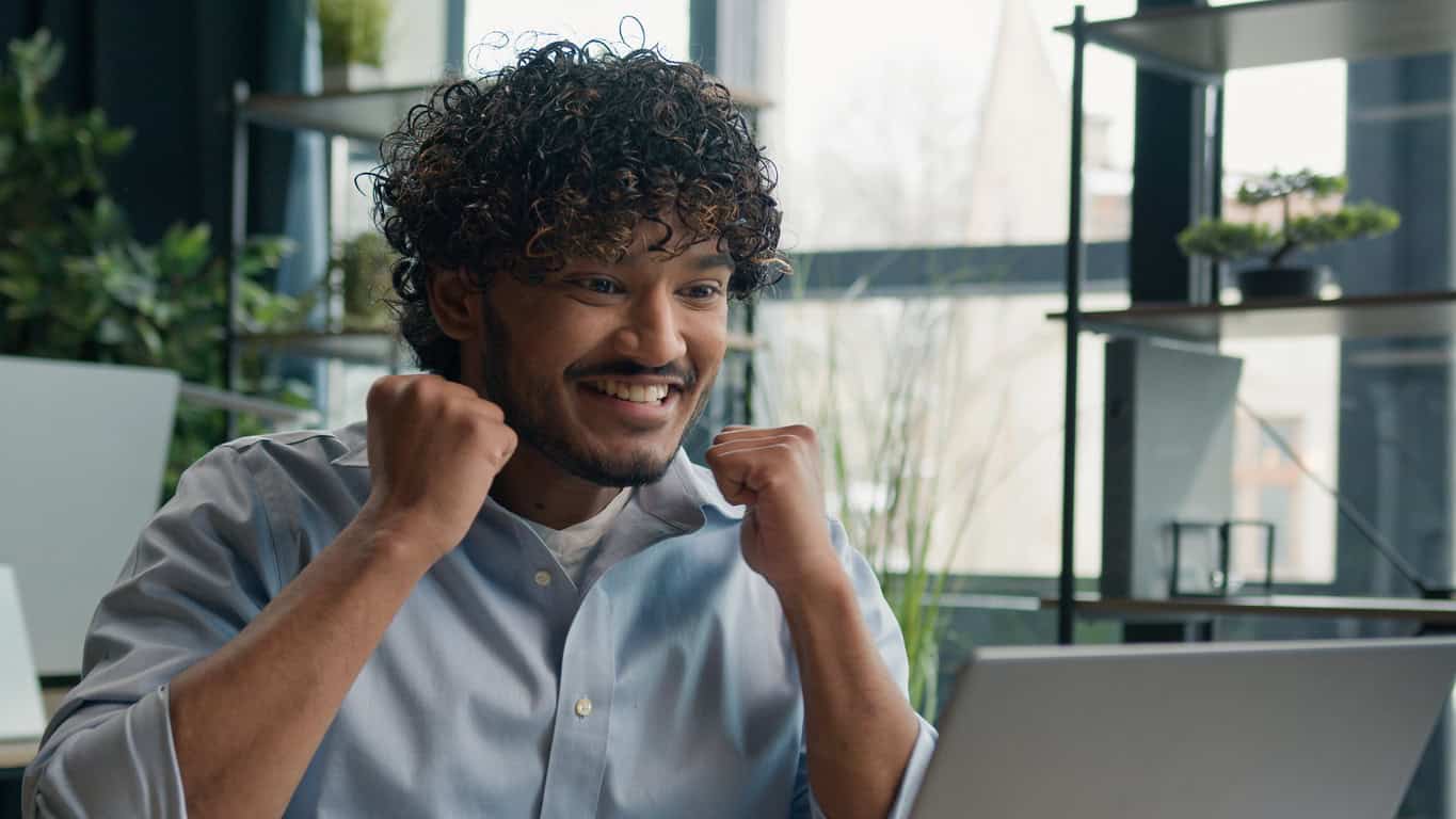 Employer chosing between EOR and Foreign emplyer set up